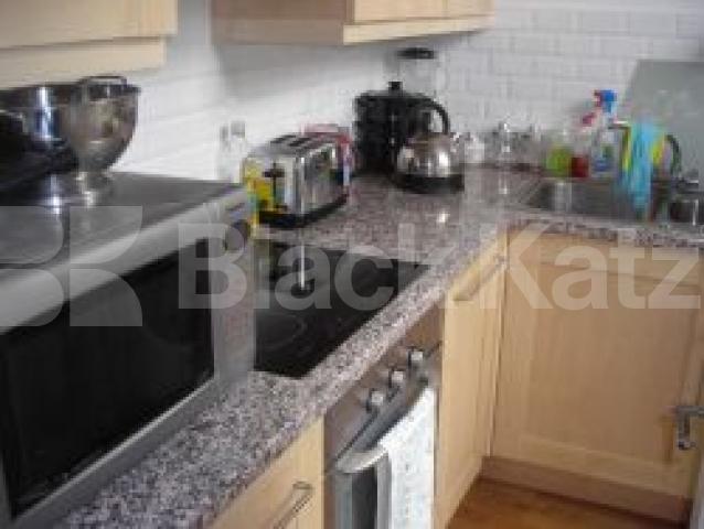 			On Hold, 2 Bedroom, 1 bath, 1 reception Flat			 Burghley Road, KENTISH TOWN NW5